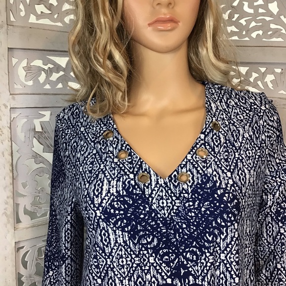 Lavanya Blue Embellished Long Sleeve Top Large - Picture 3 of 6